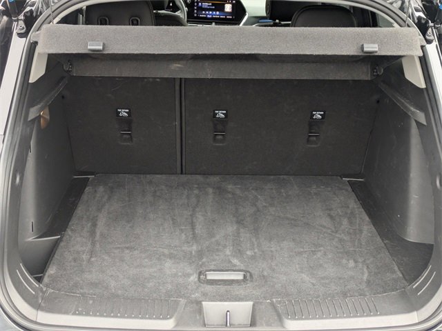 Used 2025 Chevrolet Trax LT w/ LT Convenience Package image 12