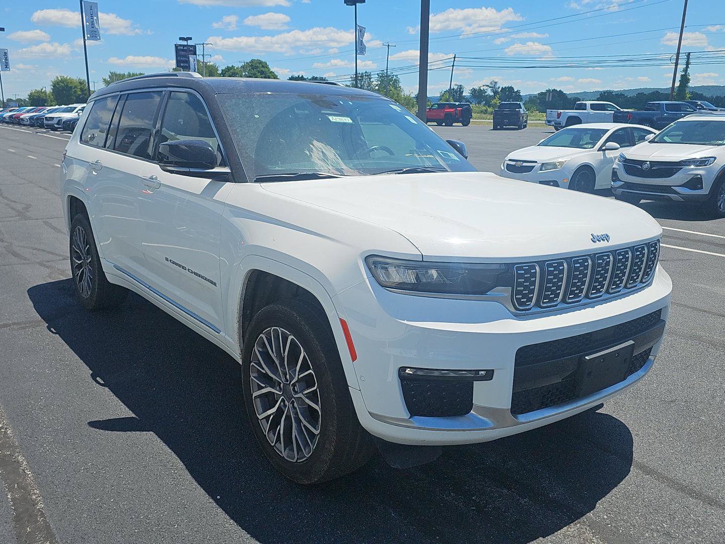 Used 2022 Jeep Grand Cherokee L Summit AWD/4WD image 4