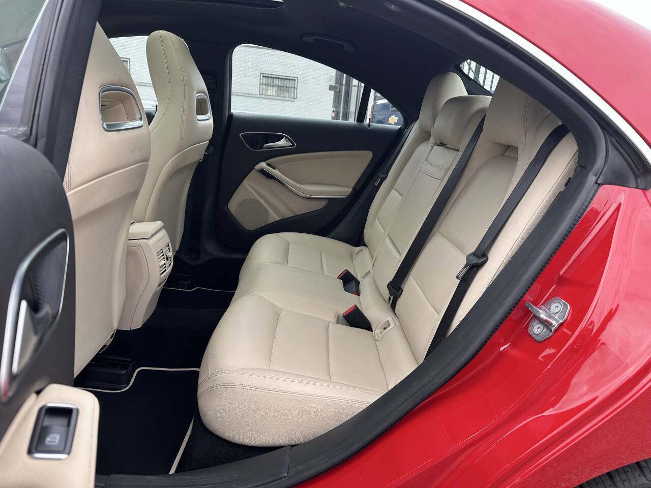 Used 2018 Mercedes-Benz CLA 250 image 14