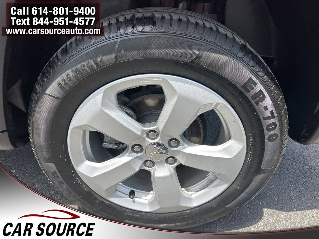 Used 2019 Jeep Compass Latitude AWD/4WD image 24
