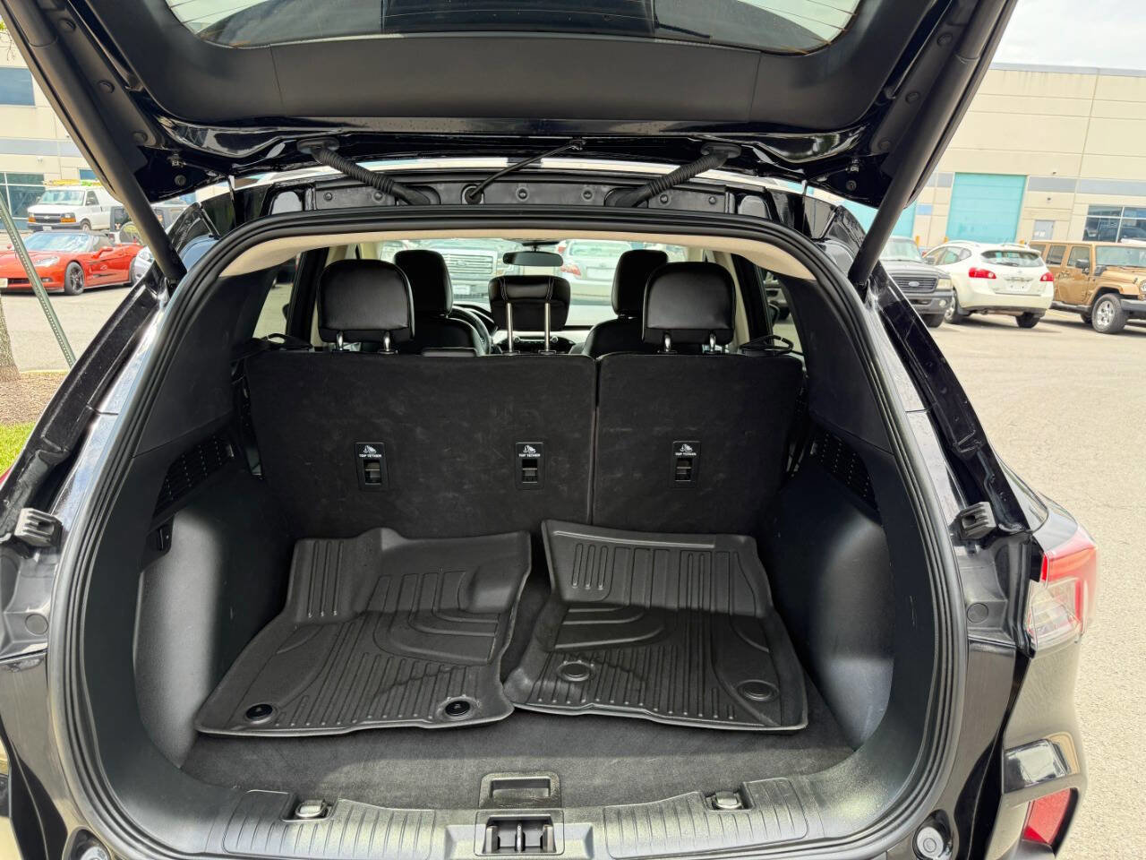 Used 2020 Ford Escape SEL image 32