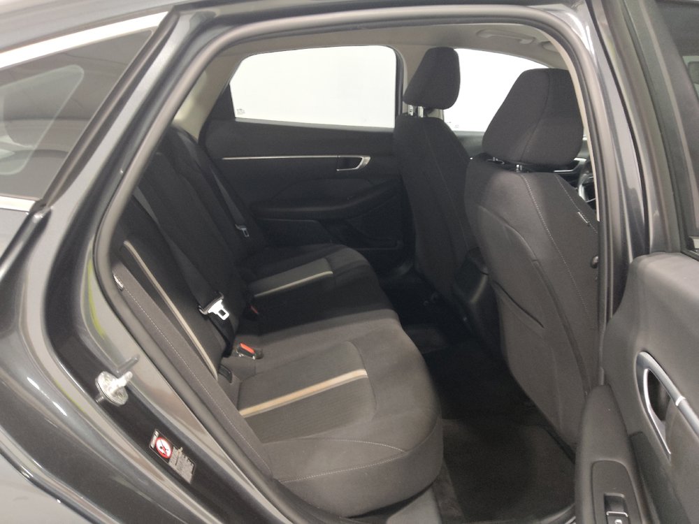 Used 2022 Hyundai Sonata SEL w/ Preferred Accessory Package FWD image 19