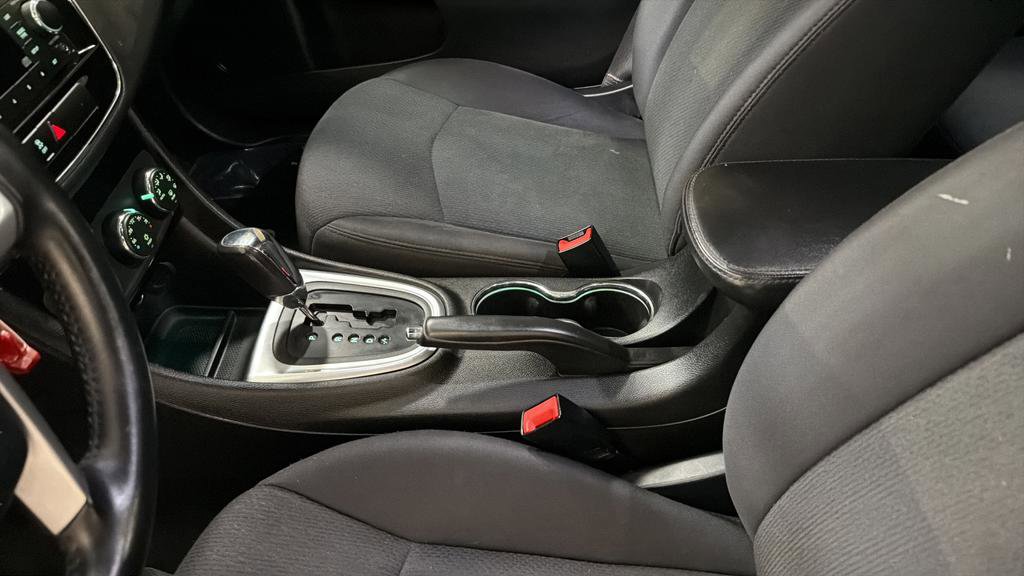 Used 2012 Chrysler 200 Touring image 25