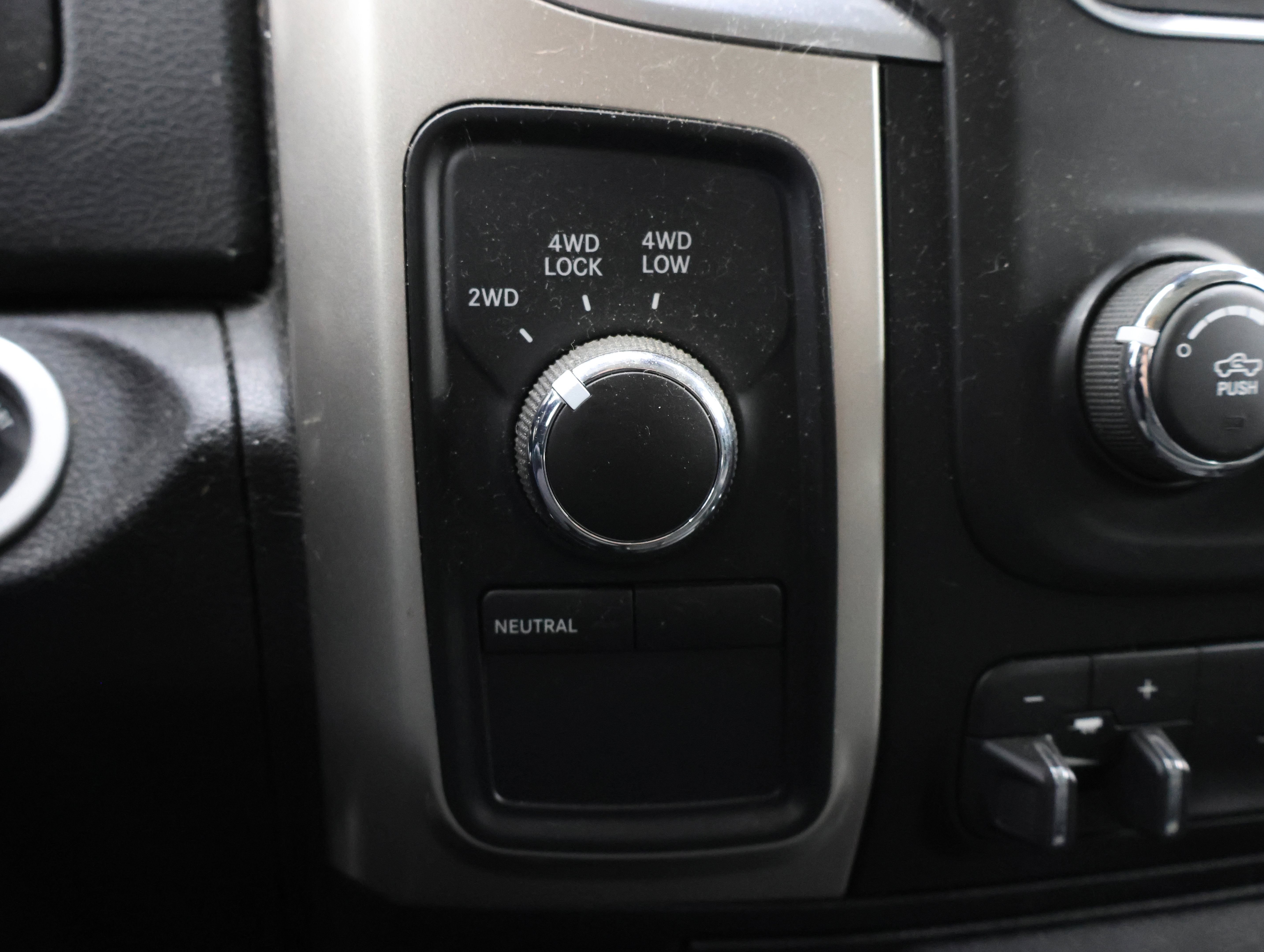 Used 2018 RAM 2500 Big Horn AWD/4WD image 39