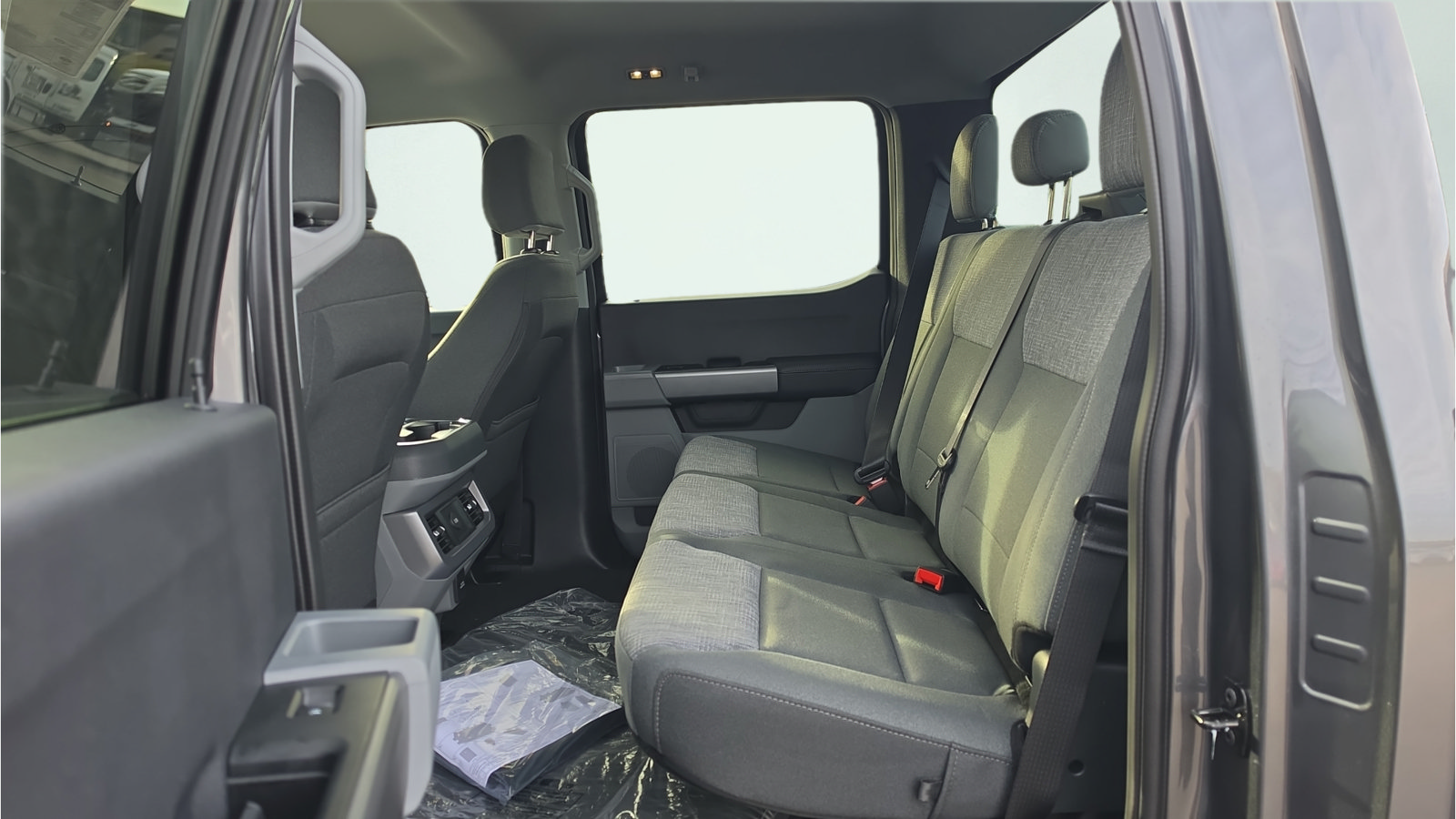 New 2027 Ford F250 XLT w/ Tremor Off-Road Package AWD/4WD image 20
