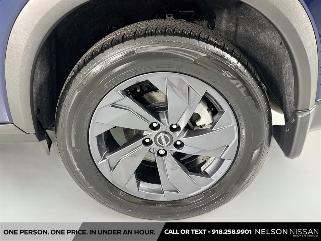 Certified 2026 Nissan Rogue SV FWD image 29