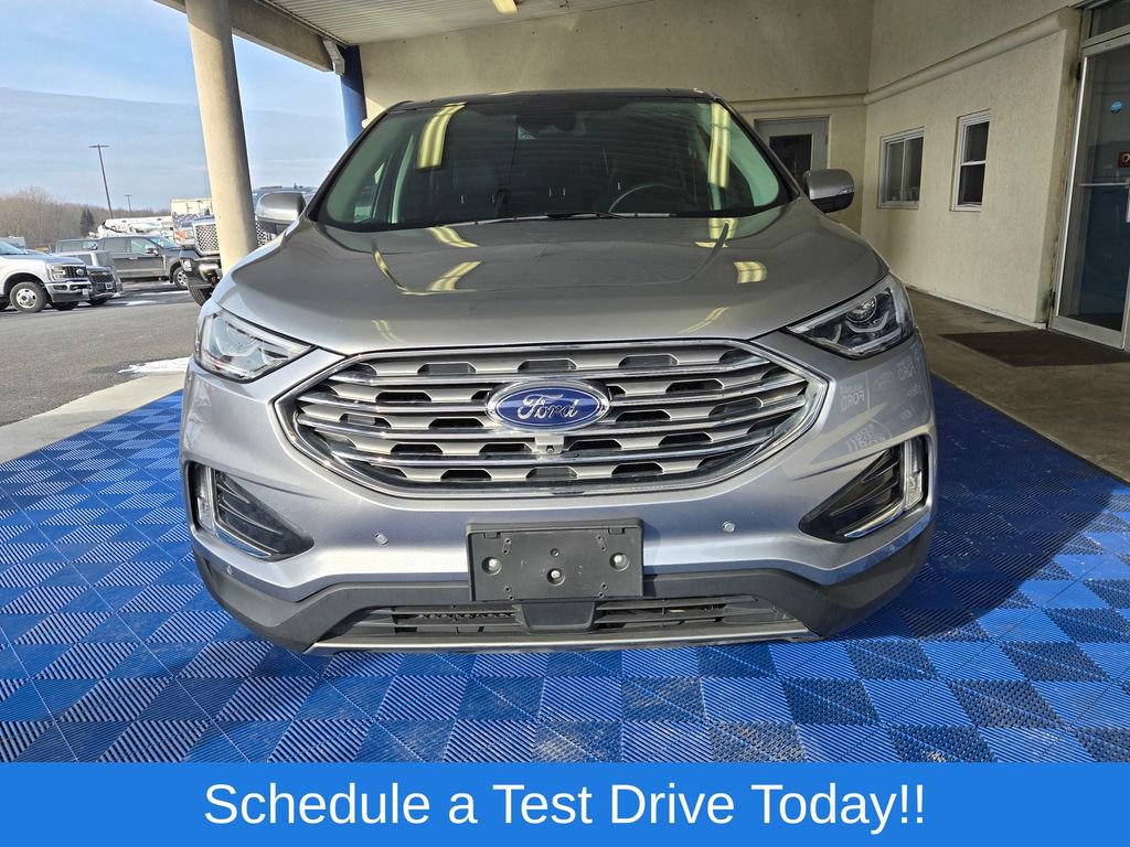 Used 2022 Ford Edge Titanium w/ Equipment Group 301A image 3