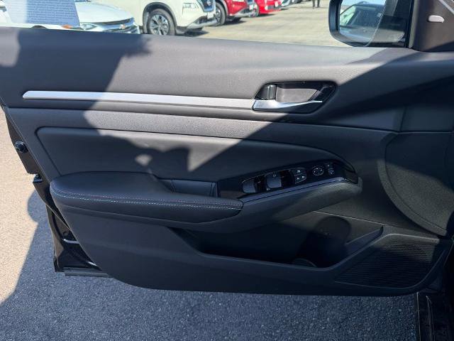 New 2025 Nissan Altima 2.5 SR w/ SR Premium Package image 19