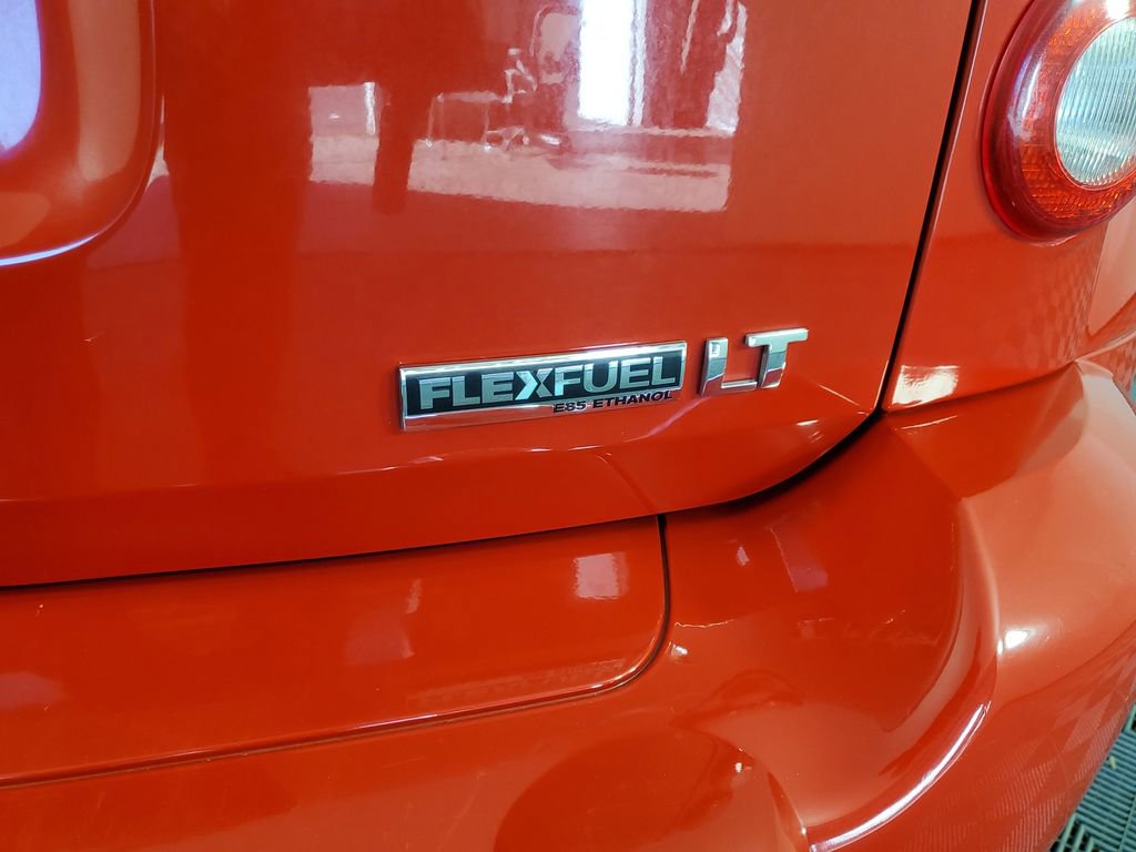 Used 2011 Chevrolet HHR LT w/ LT Preferred Equipment Group image 28