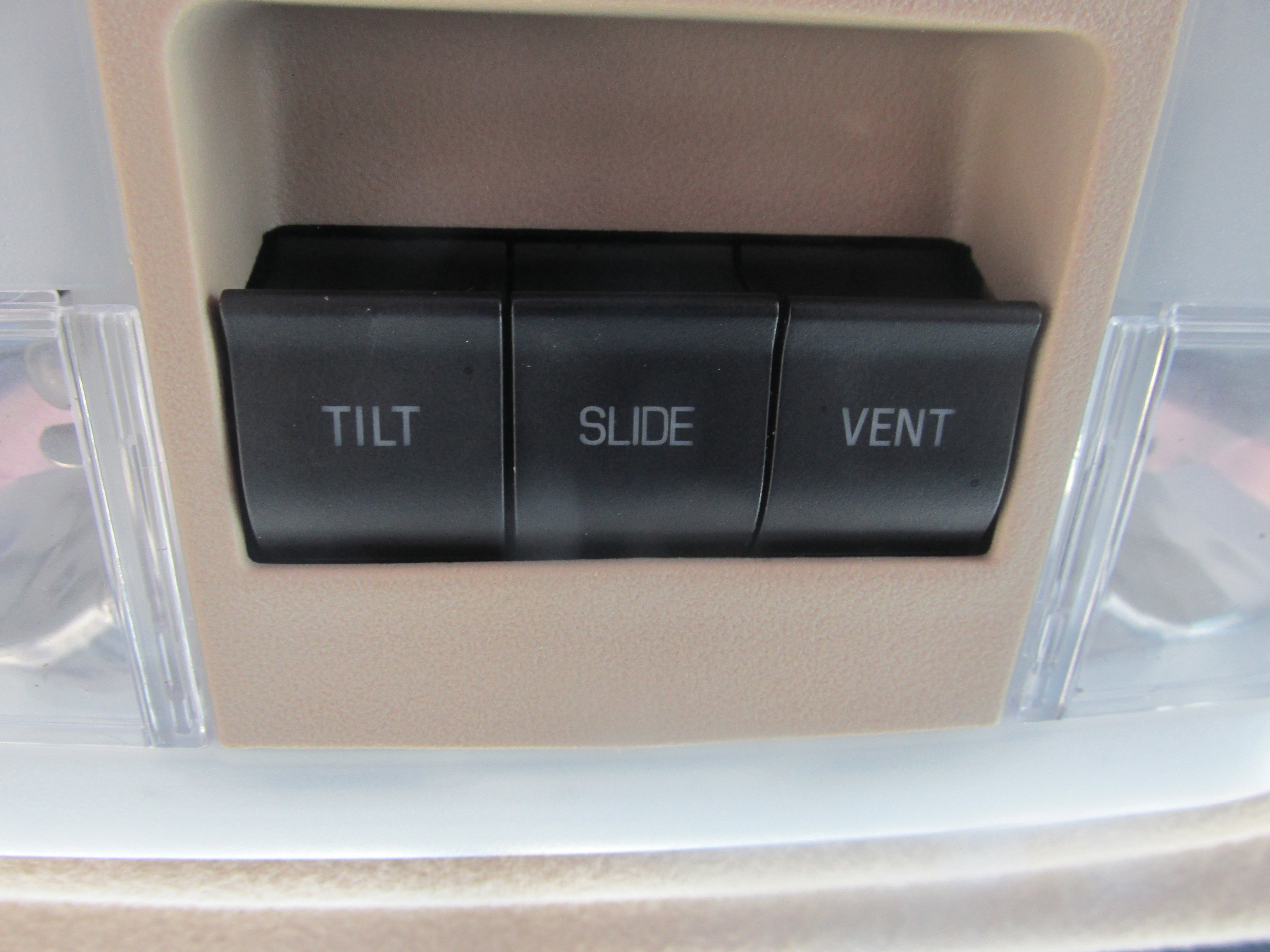 Used 2014 Ford Expedition XLT w/ Equipment Group 202A AWD/4WD image 45