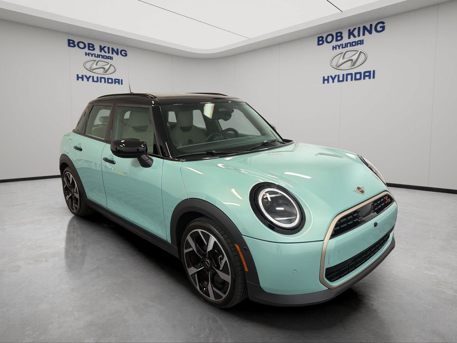 Used 2025 MINI Cooper S FWD image 7