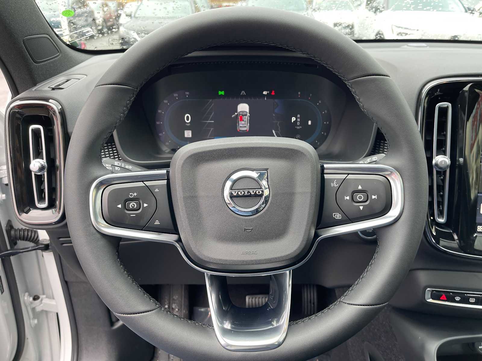 New 2023 Volvo XC40 B5 Plus w/ Protection Package Premier image 21