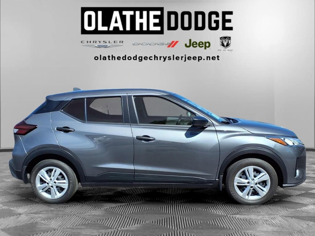Used 2025 Nissan Kicks Play S FWD image 29