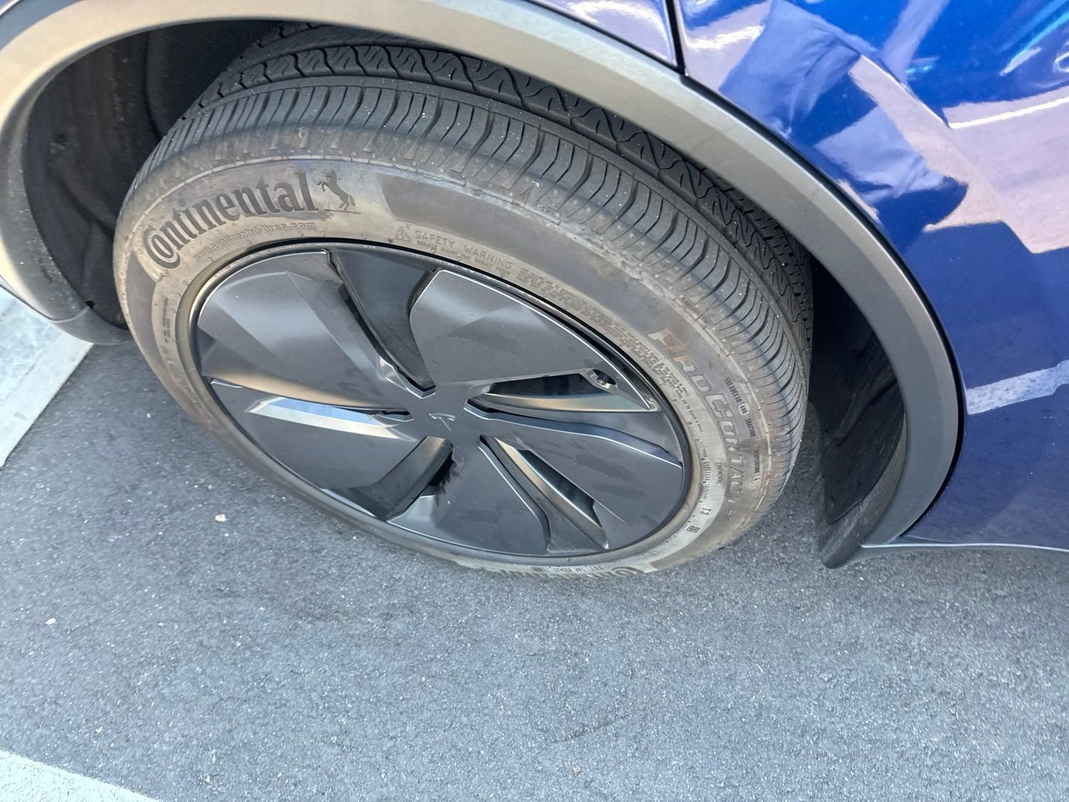 Used 2026 Tesla Model Y Long Range RWD image 12