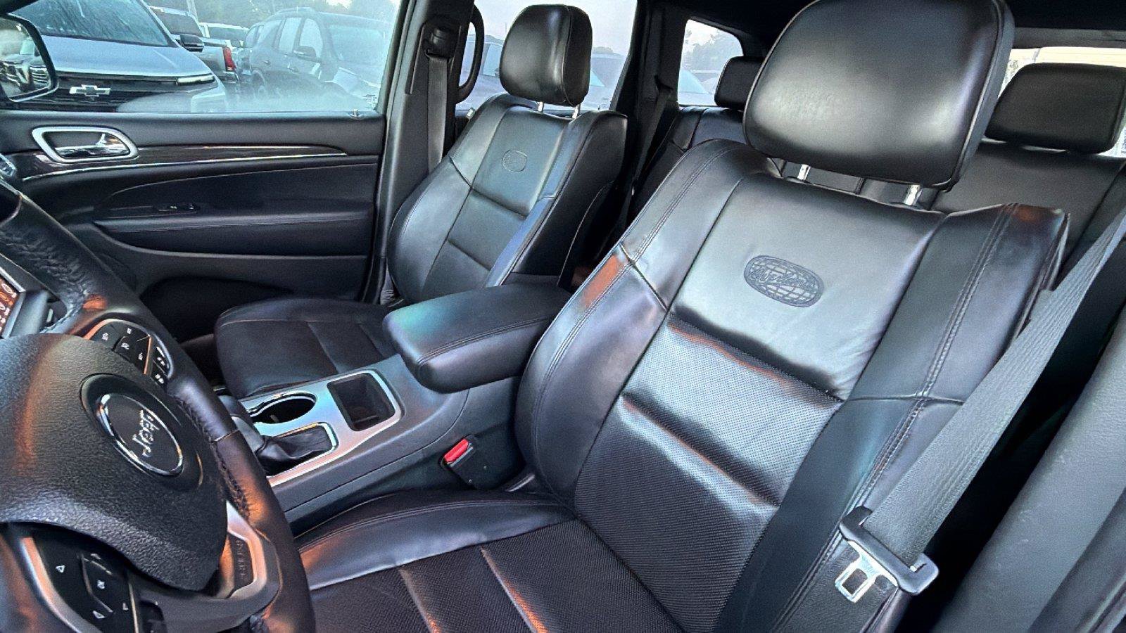 Used 2018 Jeep Grand Cherokee Overland RWD image 5