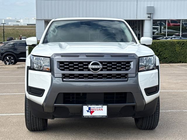 Used 2025 Nissan Frontier SV image 3