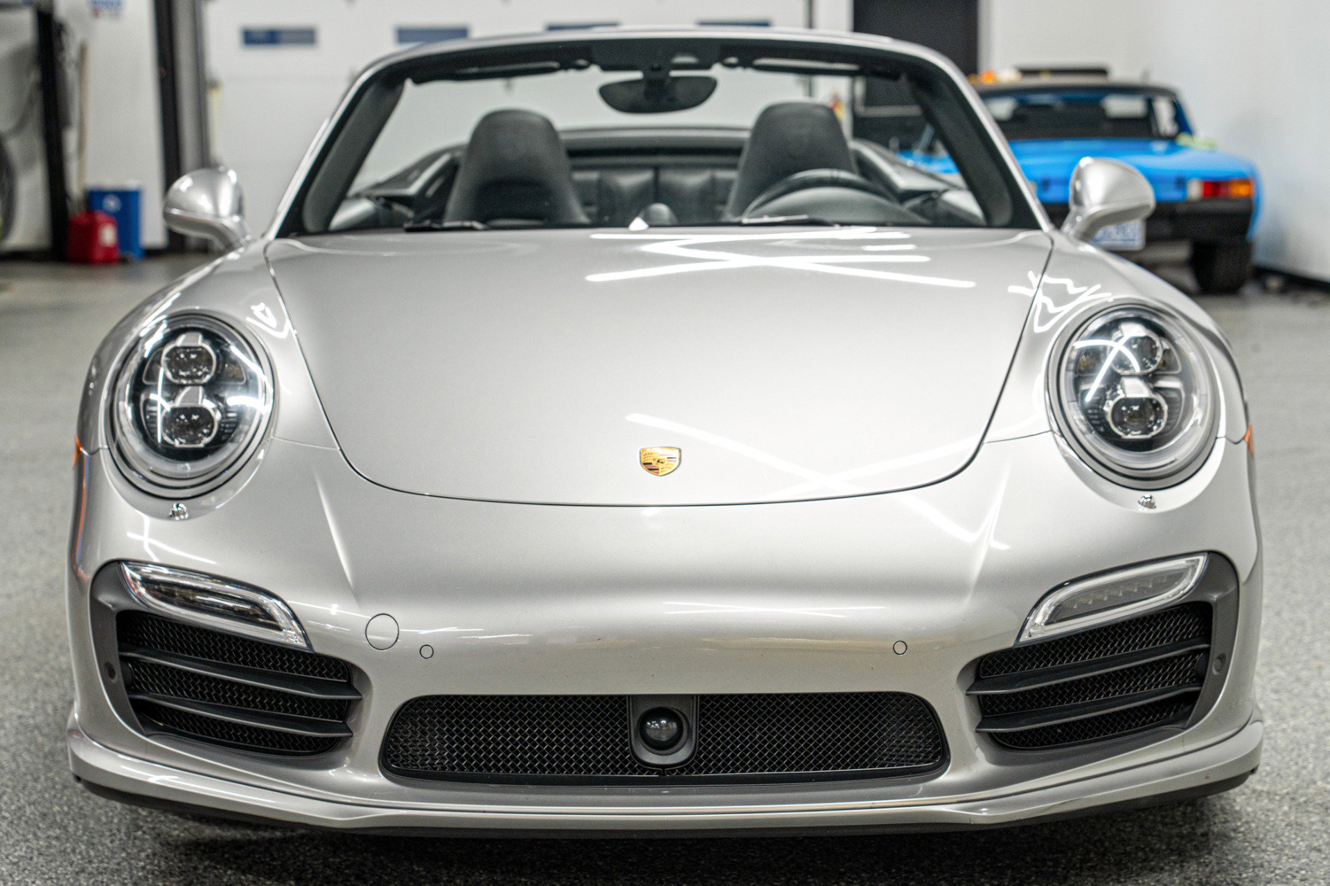 Used 2016 Porsche 911 Turbo S image 4