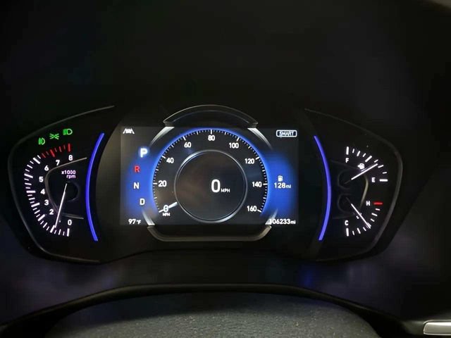 Used 2020 Hyundai Santa Fe SEL FWD image 11