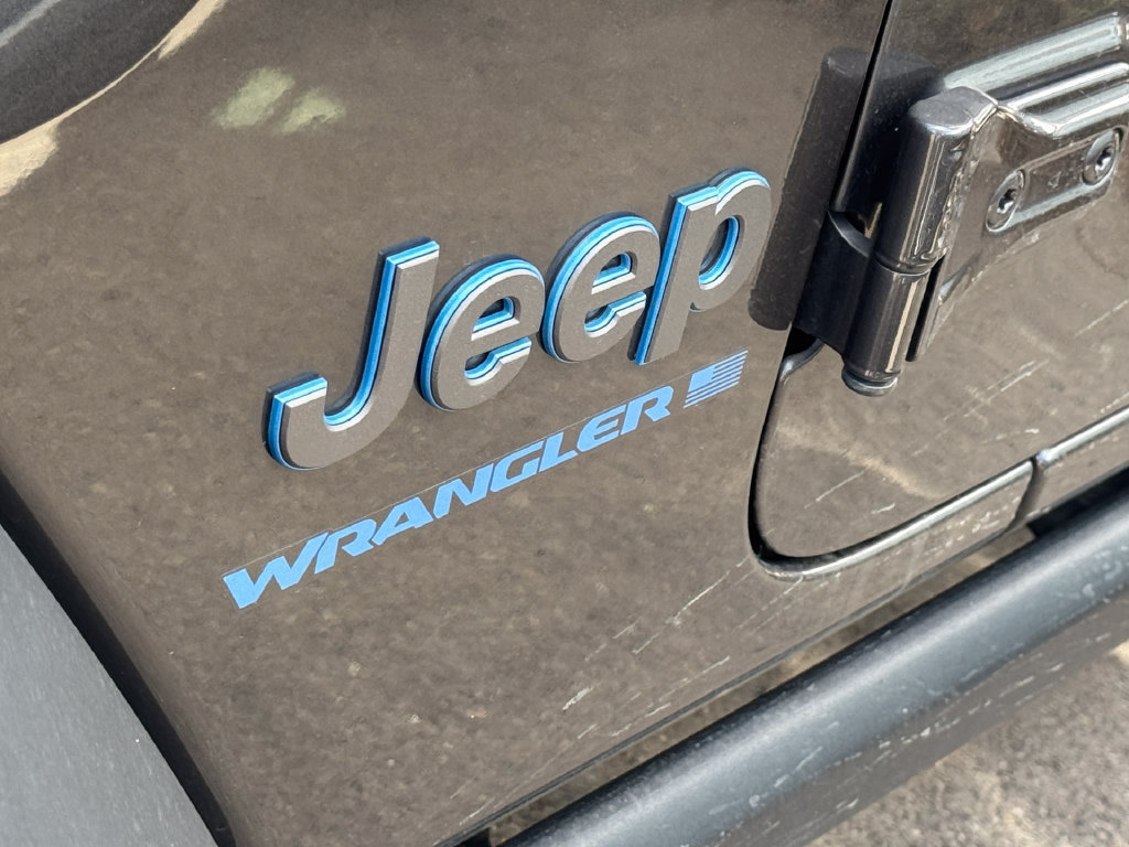 Used 2024 Jeep Wrangler Unlimited AWD/4WD image 10