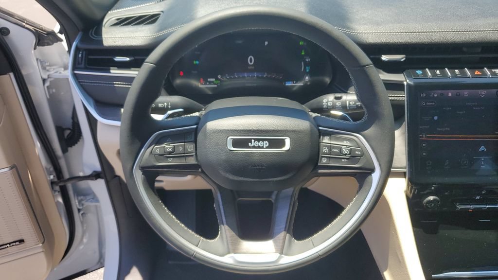 Used 2024 Jeep Grand Cherokee Limited 4xe AWD/4WD image 31