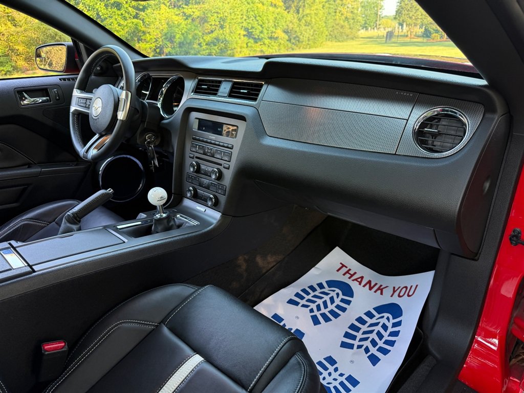 Used 2013 Ford Mustang GT Premium RWD image 50