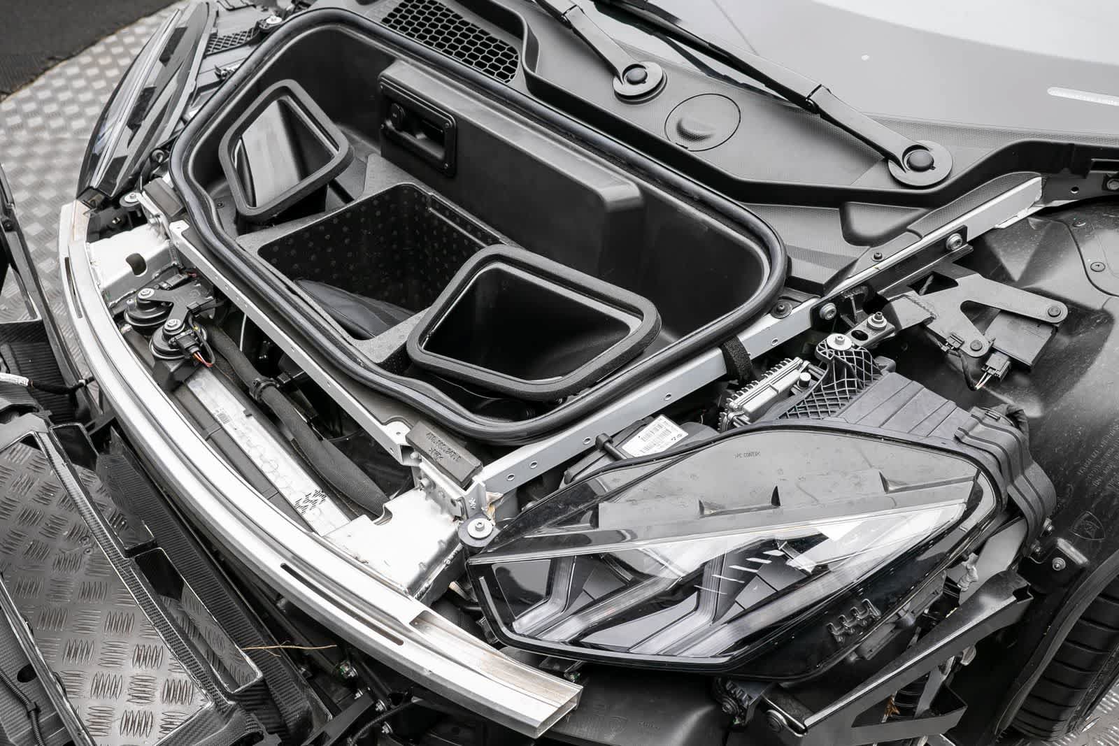 Used 2022 Lamborghini Huracan STO RWD image 44