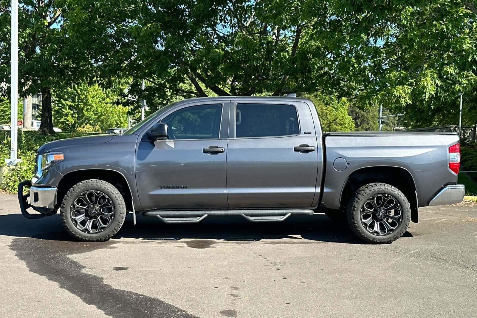 Used 2020 Toyota Tundra SR5 w/ SR5 Upgrade Package RWD image 5