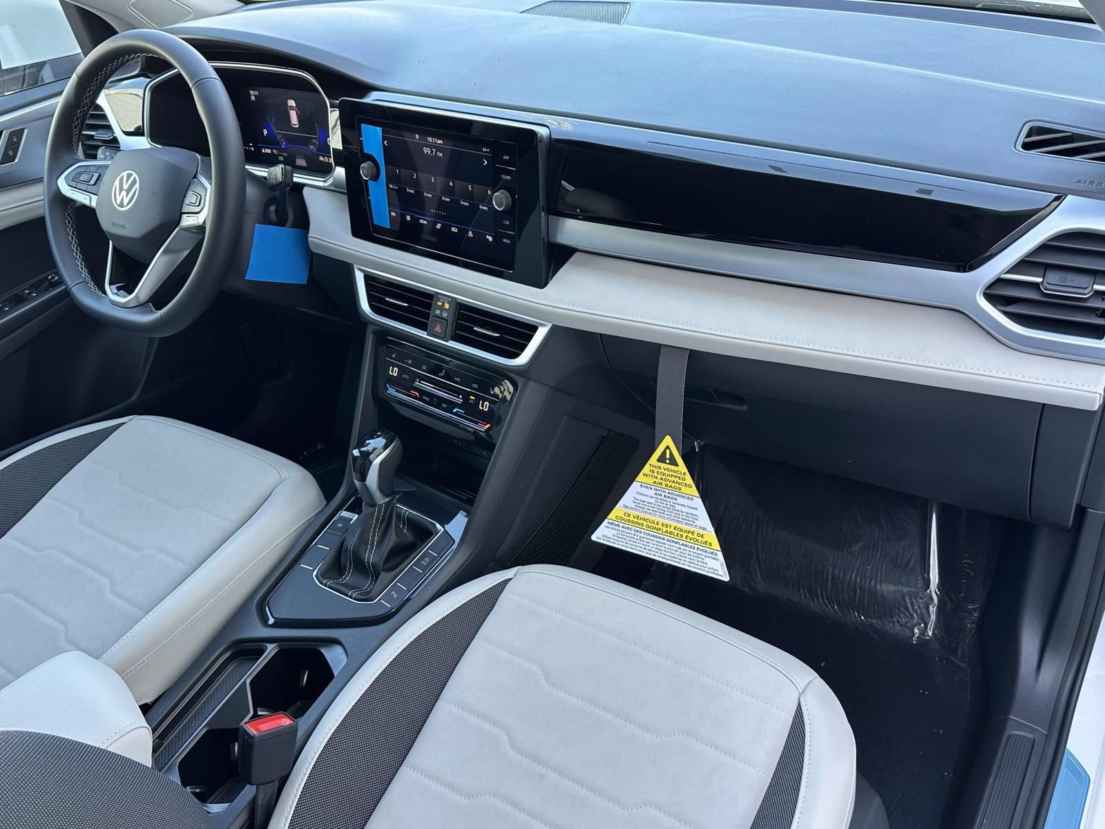 New 2026 Volkswagen Taos SE FWD image 12