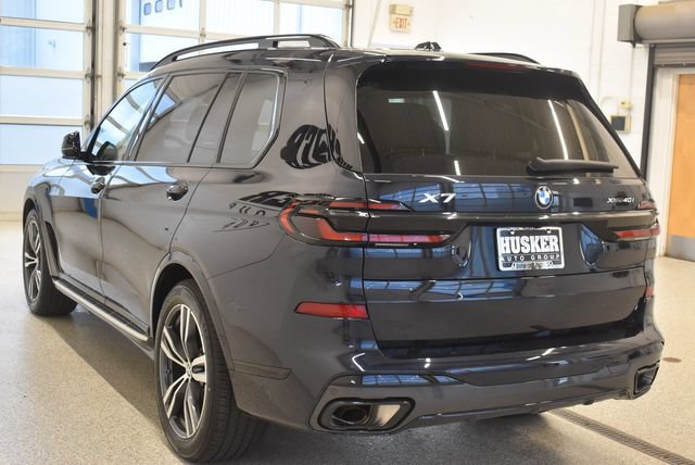 Used 2026 BMW X7 xDrive40i w/ M Sport Package AWD/4WD image 10