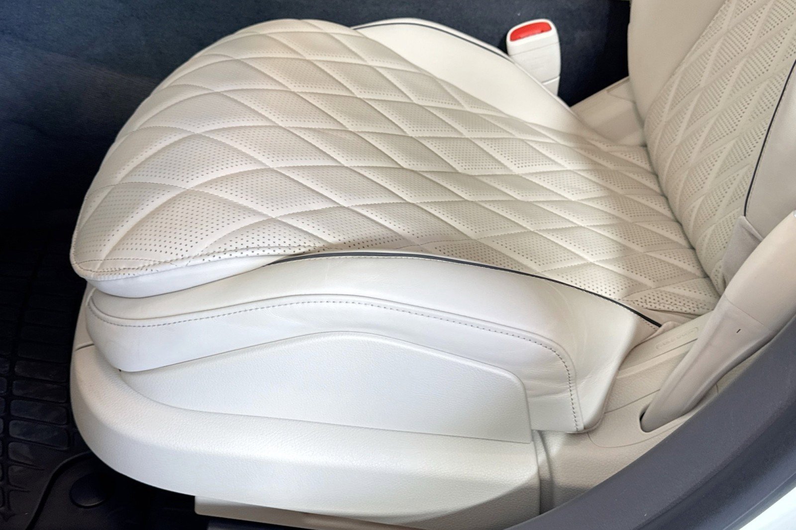 Certified 2025 Mercedes-Benz S 580 4MATIC Sedan image 18