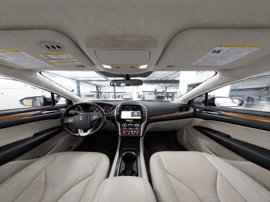Used 2019 Lincoln MKC Select w/ Select Plus Package FWD image 13