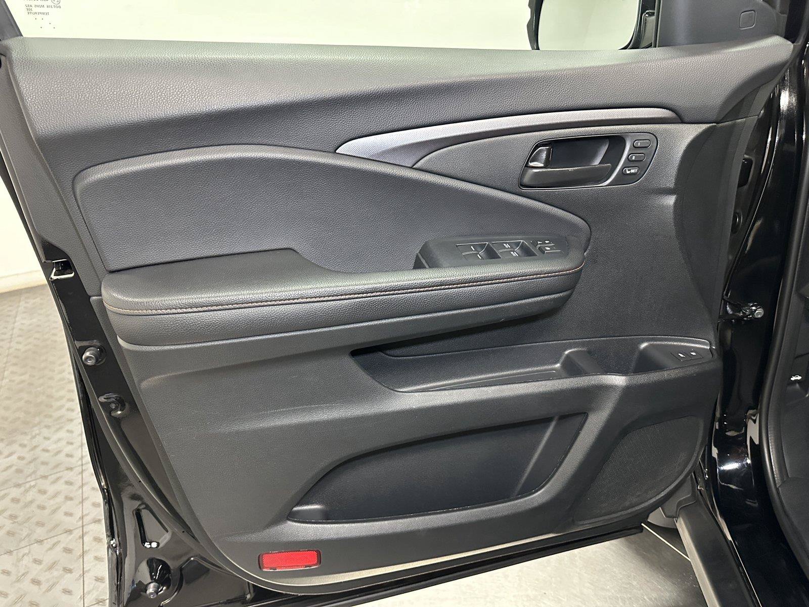 Certified 2023 Honda Passport TrailSport image 20