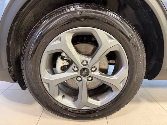 Used 2025 Ford Escape ST-Line w/ Tech Pack #1 AWD/4WD image 40