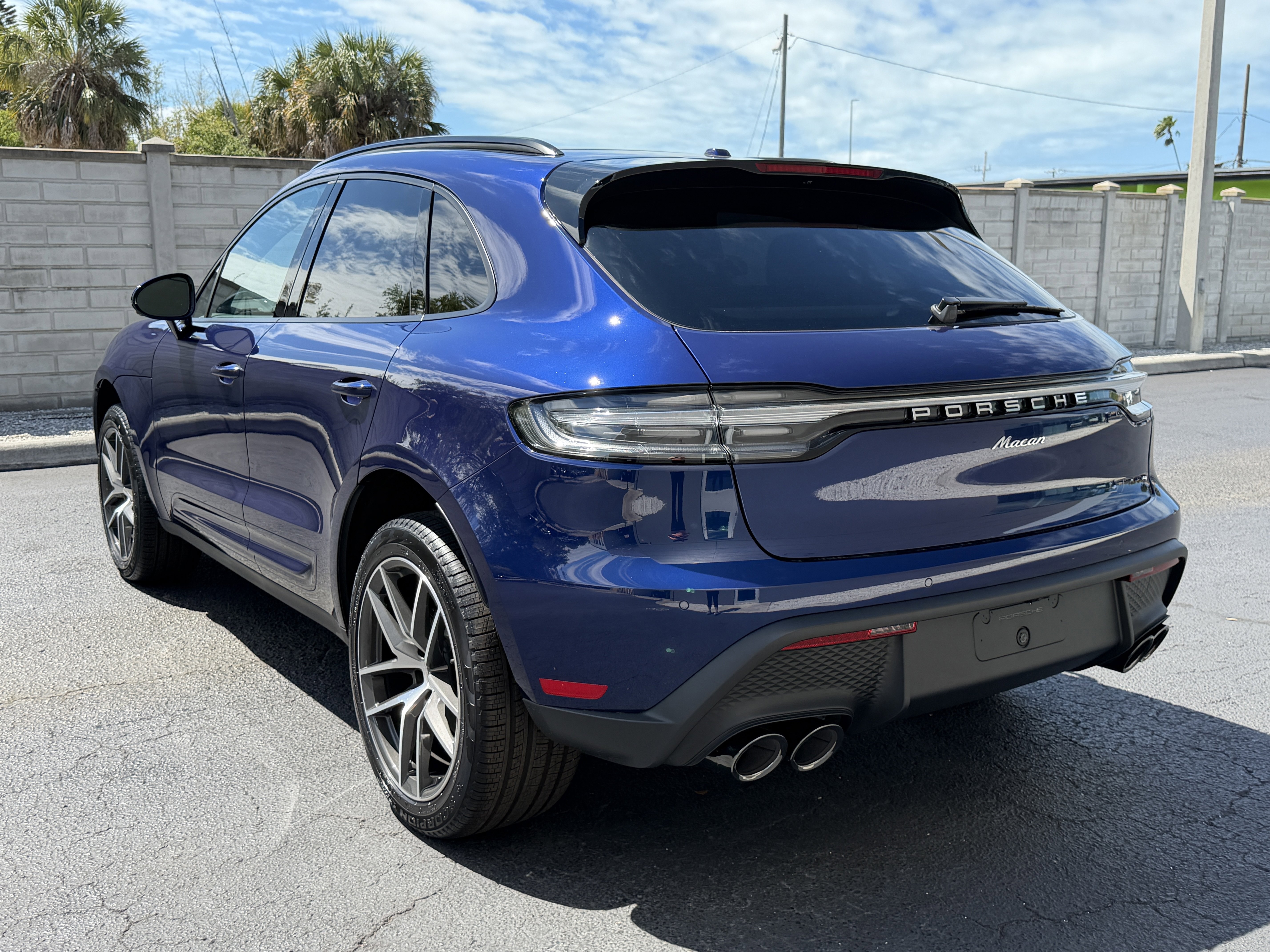 New 2026 Porsche Macan AWD/4WD image 3