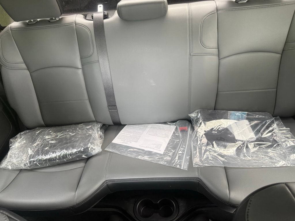 New 2024 RAM 5500 Tradesman AWD/4WD image 29