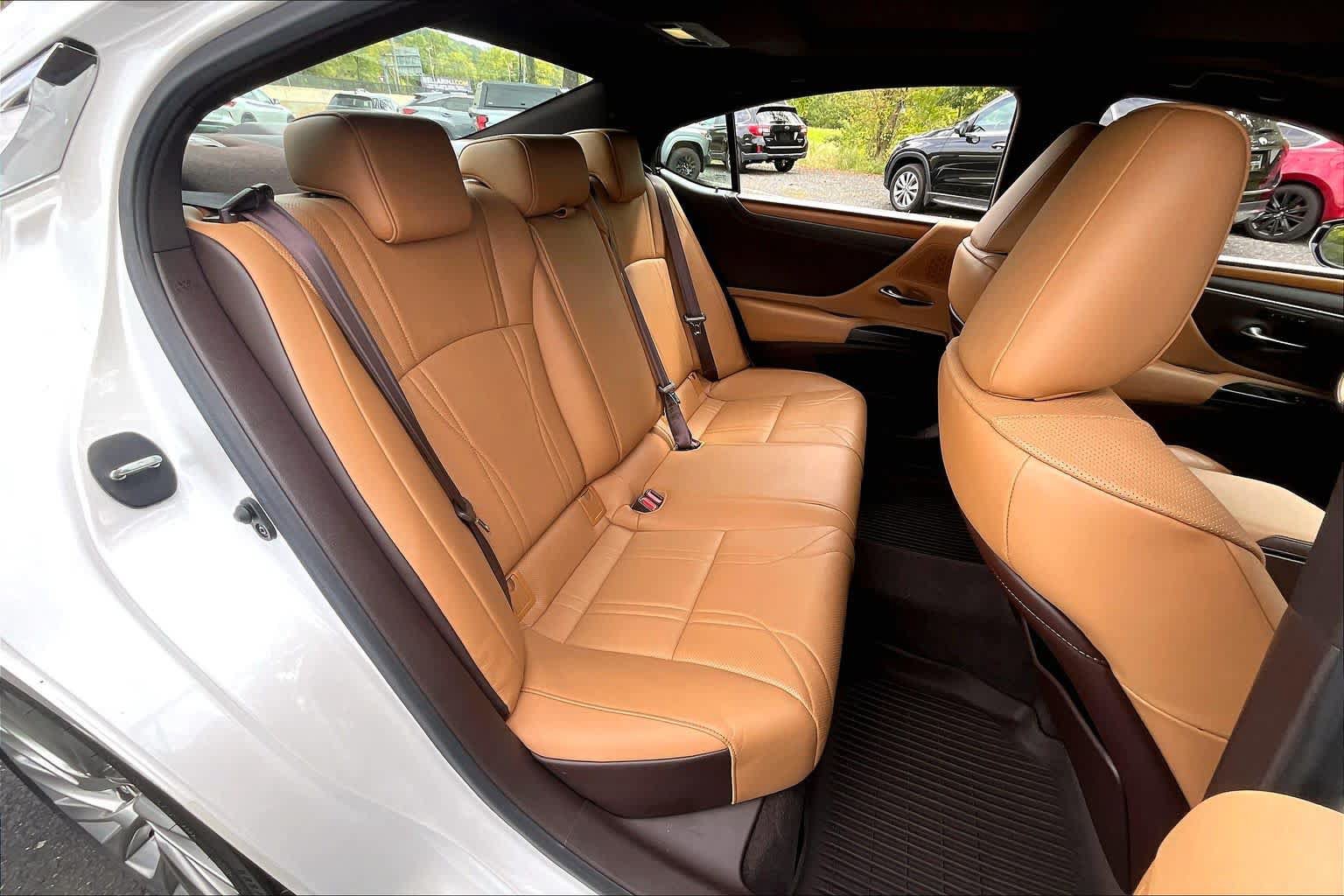 Used 2020 Lexus ES 350 w/ Luxury Package FWD image 25
