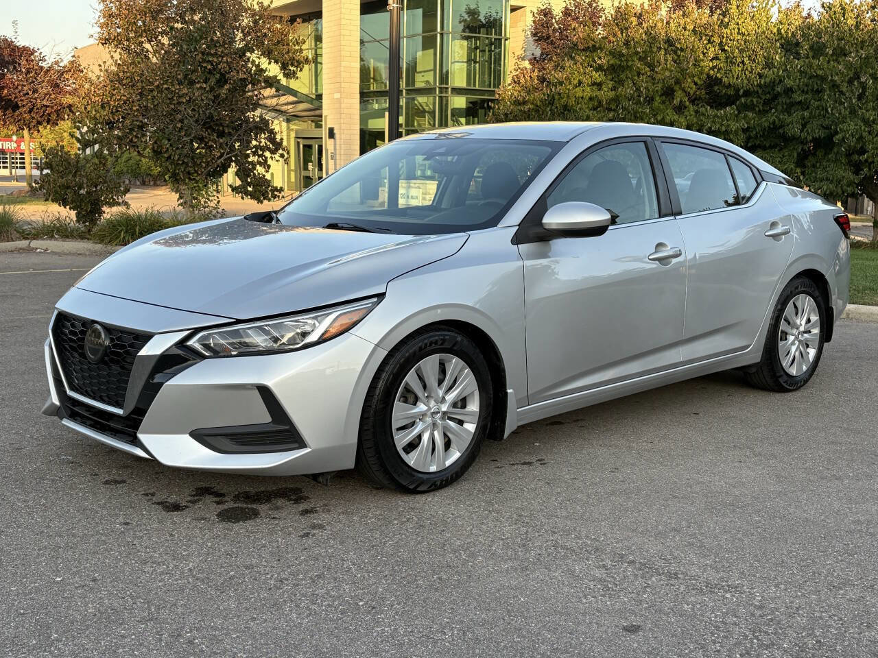 Used 2020 Nissan Sentra S image 1