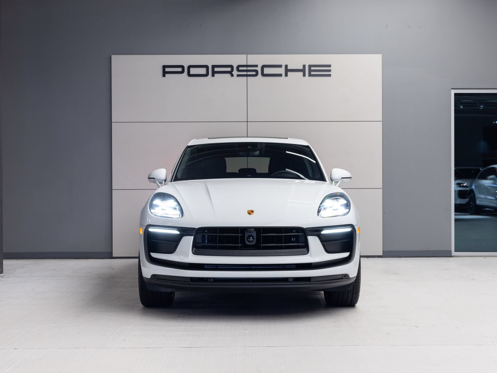 New 2026 Porsche Macan AWD/4WD image 10