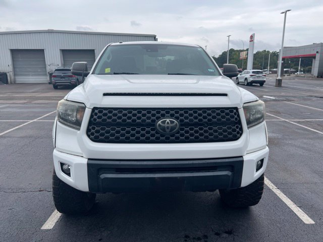Used 2019 Toyota Tundra SR5 w/ SR5 Upgrade Package AWD/4WD image 2