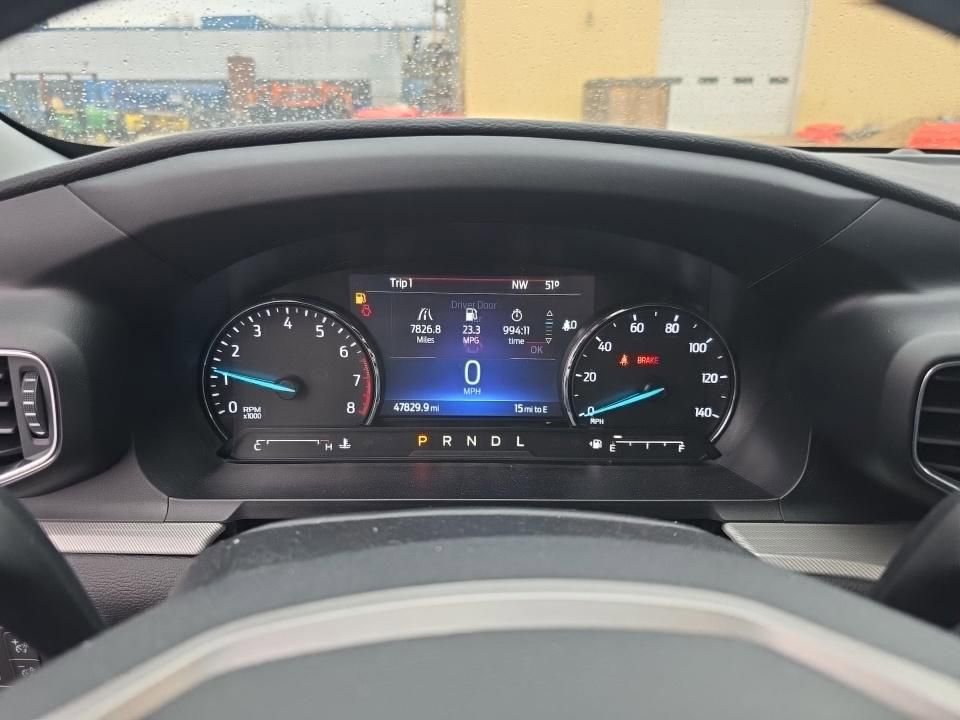 Used 2022 Ford Explorer XLT w/ Equipment Group 202A image 8