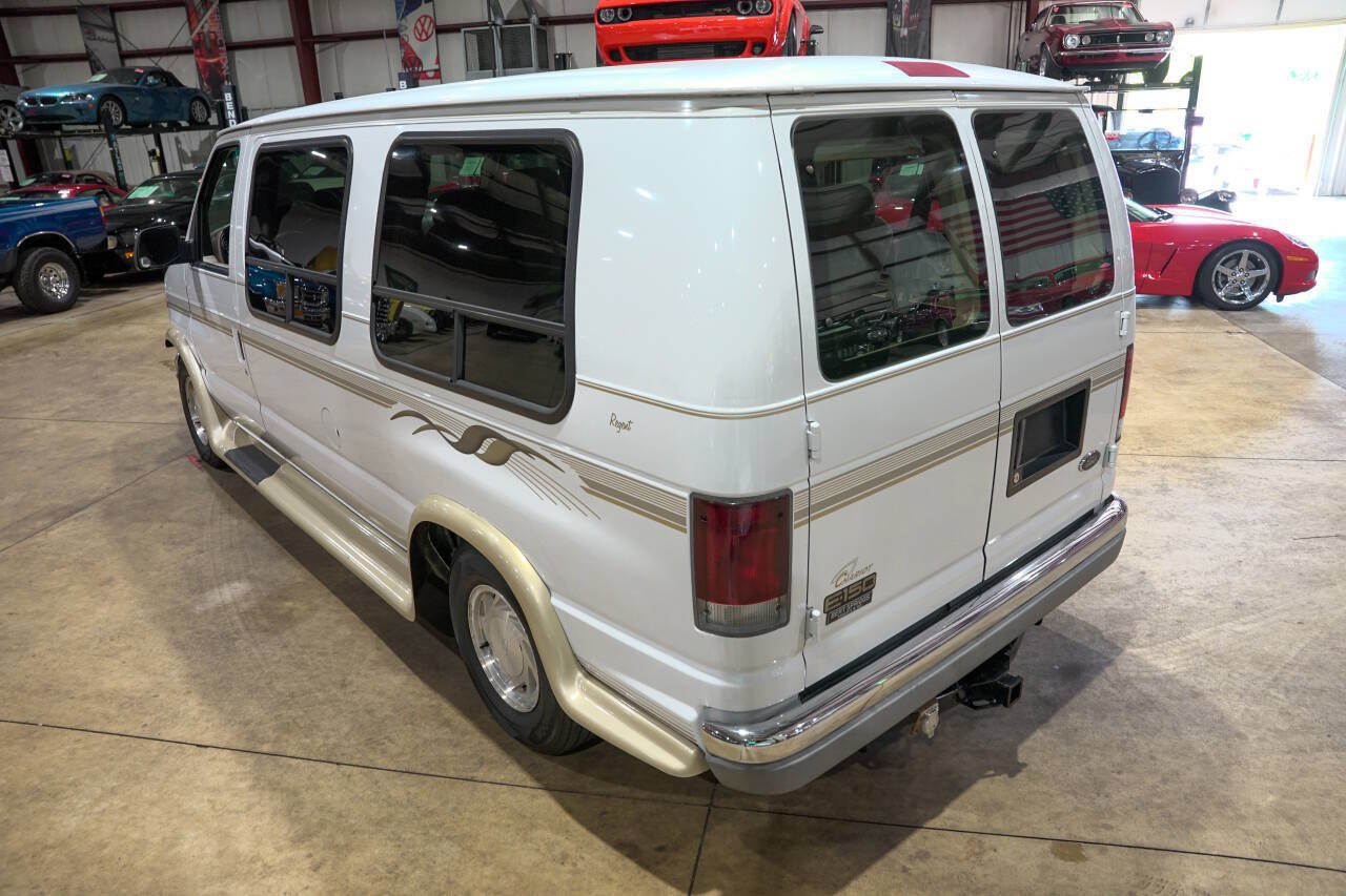 Used 2002 Ford E-150 and Econoline 150 RWD image 16