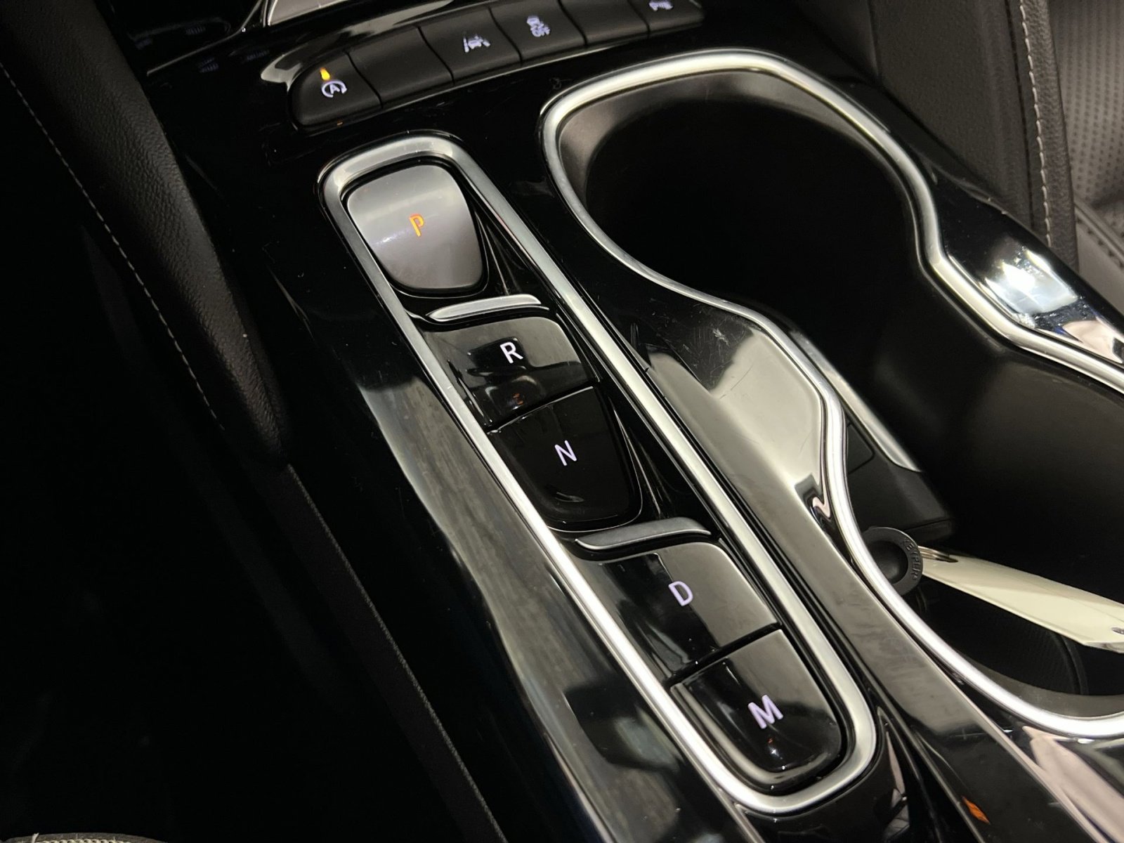 Used 2023 Buick Envision Essence image 20