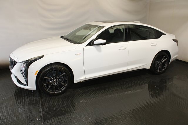 New 2026 Cadillac CT5 V image 2