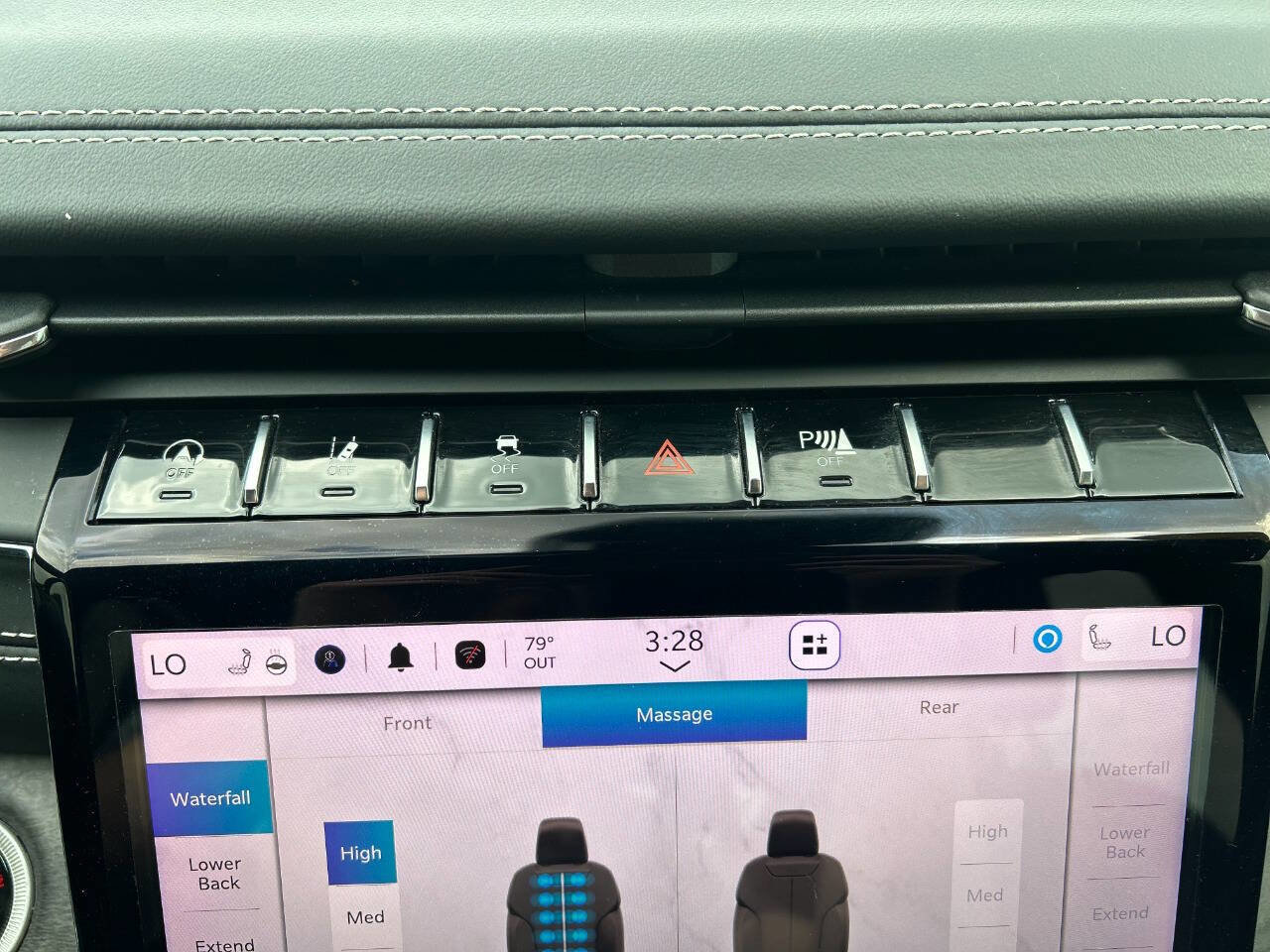 Used 2021 Jeep Grand Cherokee L Overland w/ Advanced Protech Group III image 14