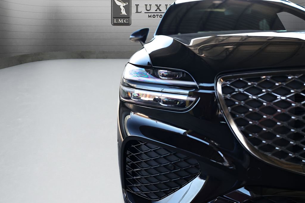 Used 2023 Genesis GV70 2.5T w/ Sport Prestige Package image 16