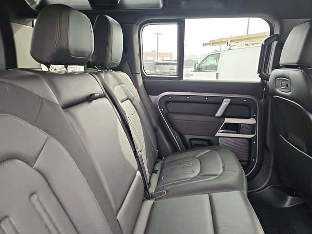 Used 2021 Land Rover Defender 110 X-Dynamic SE image 27