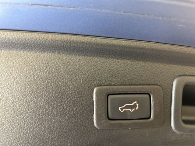 Used 2018 Subaru Forester Touring AWD/4WD image 32