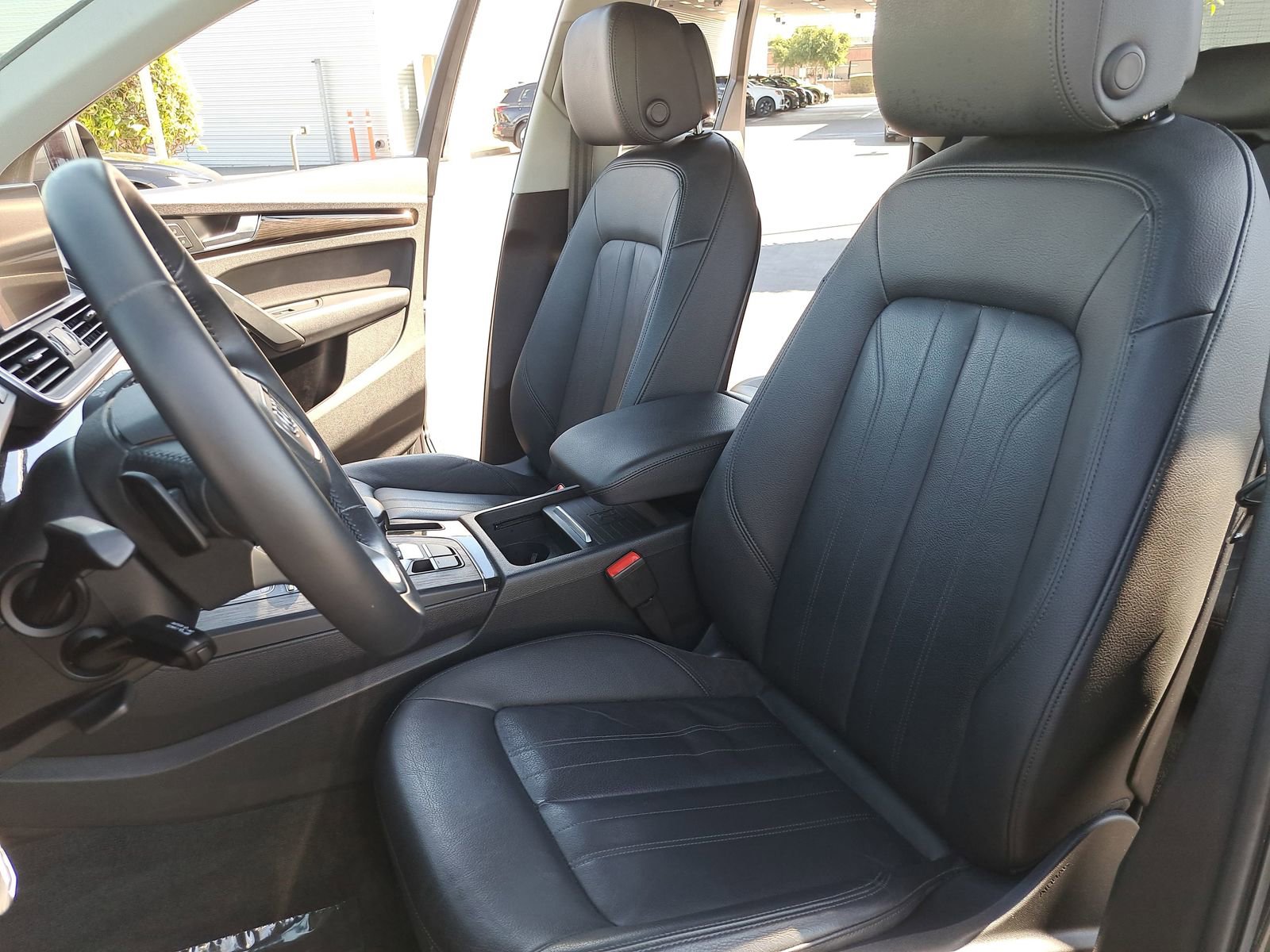 Used 2020 Audi Q5 e Premium w/ Convenience Package image 15