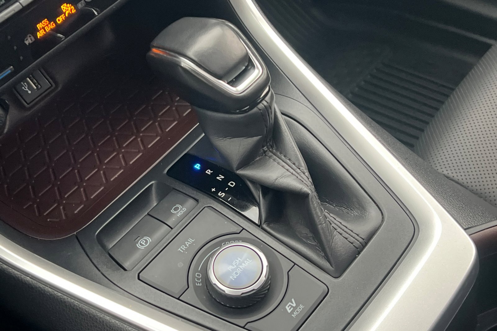 Used 2023 Toyota RAV4 Limited w/ Limited Grade Weather Package image 18