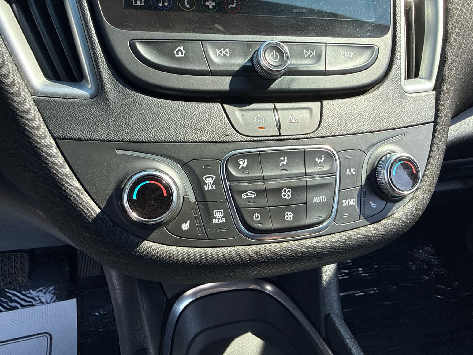 Certified 2025 Chevrolet Malibu LT FWD image 22